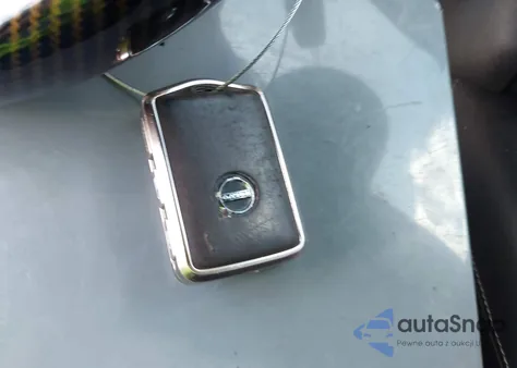 2018 Volvo S90 Hybrid T8 Inscription из США, поврежденный, VIN LVYBC0AL4JP032203